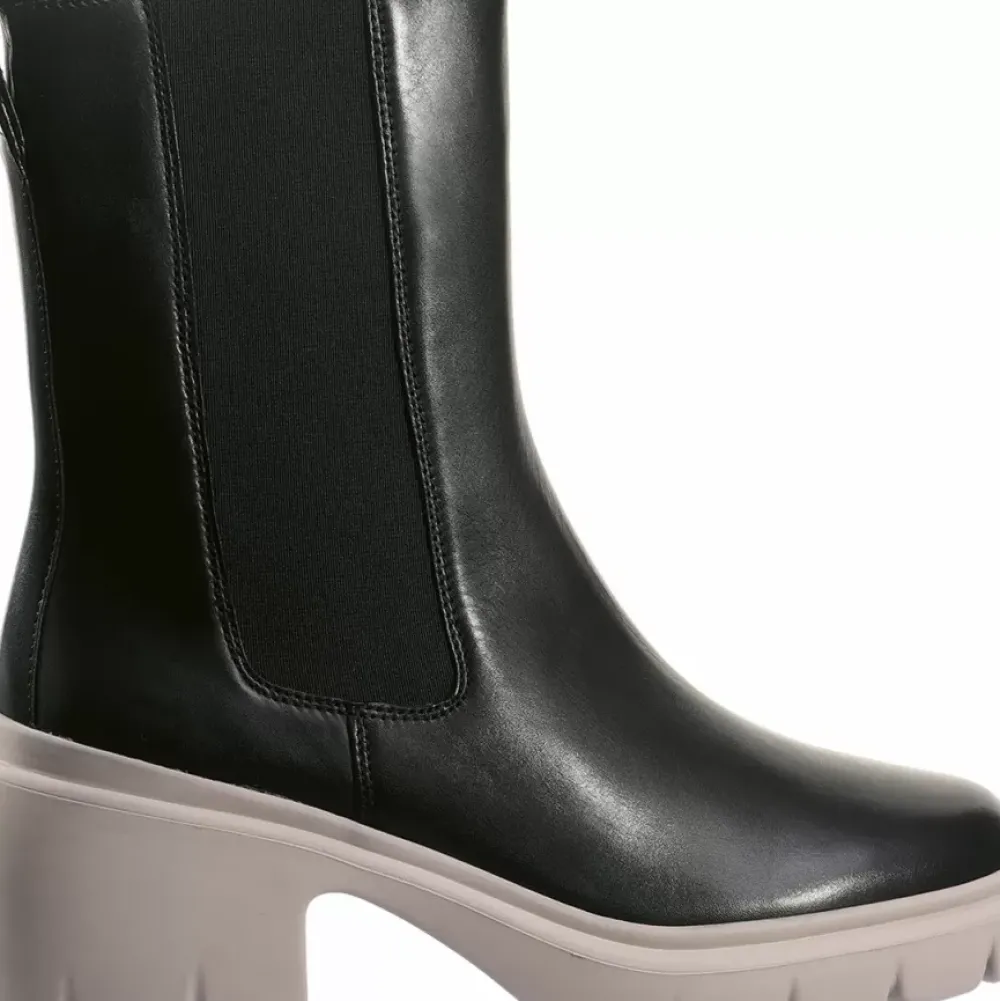 Sale Ami Women Booties