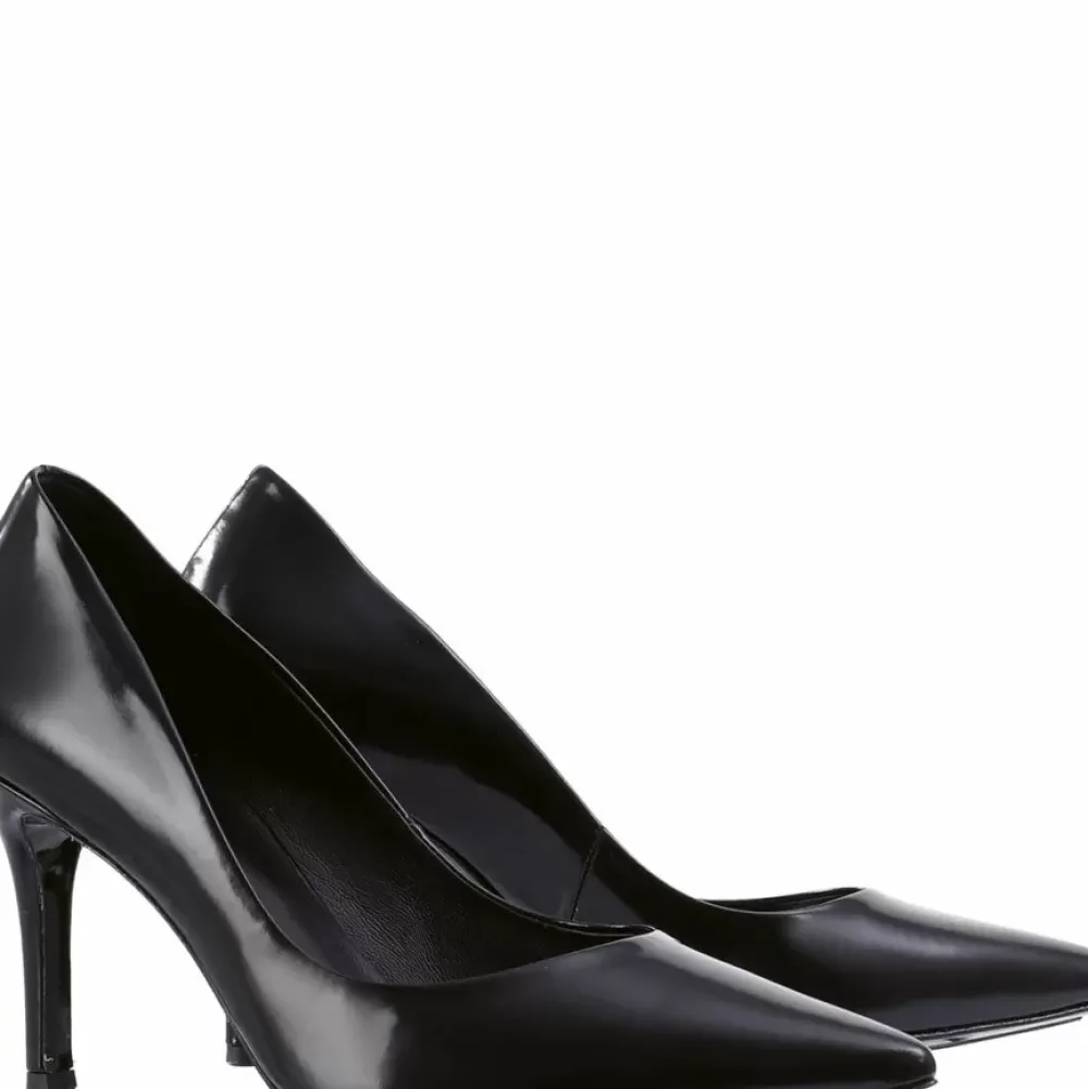 Online Boulevard 70 Women Pumps