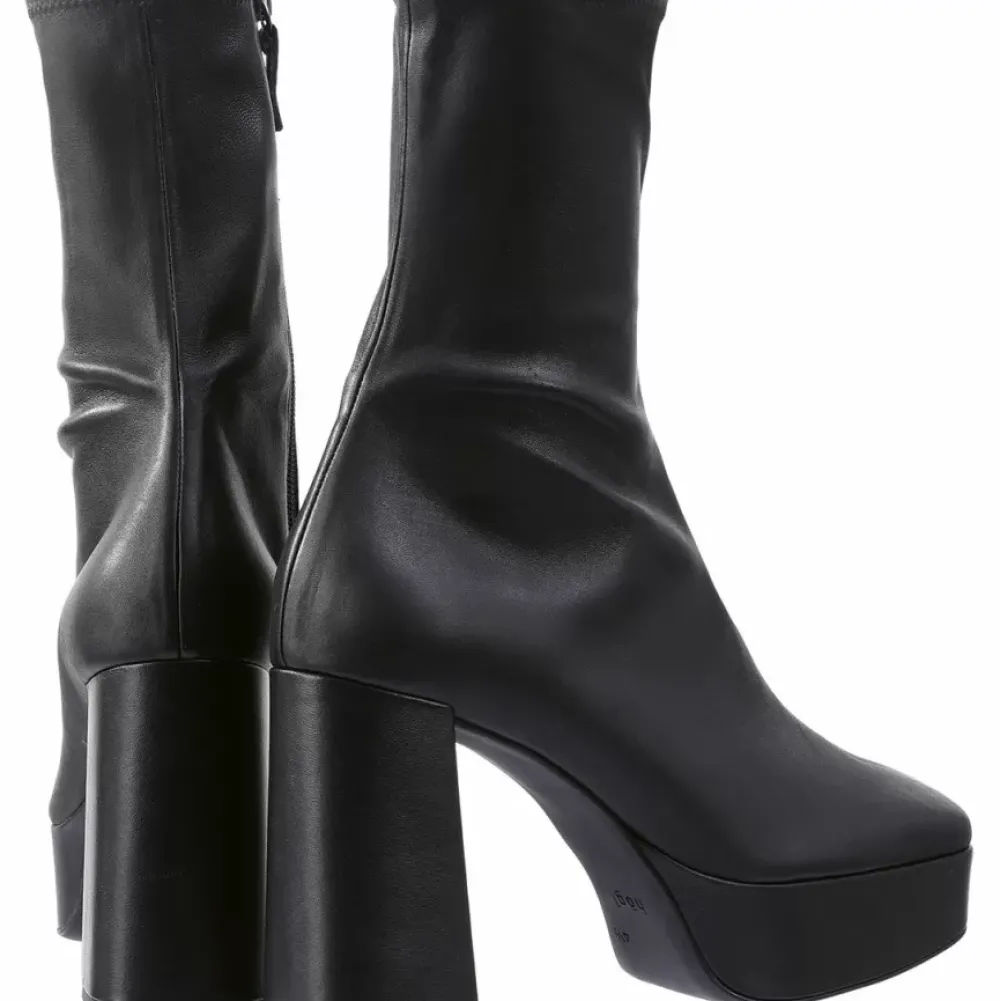 Best Sale Cora Women Booties