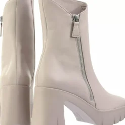 Hot Manon Women Booties