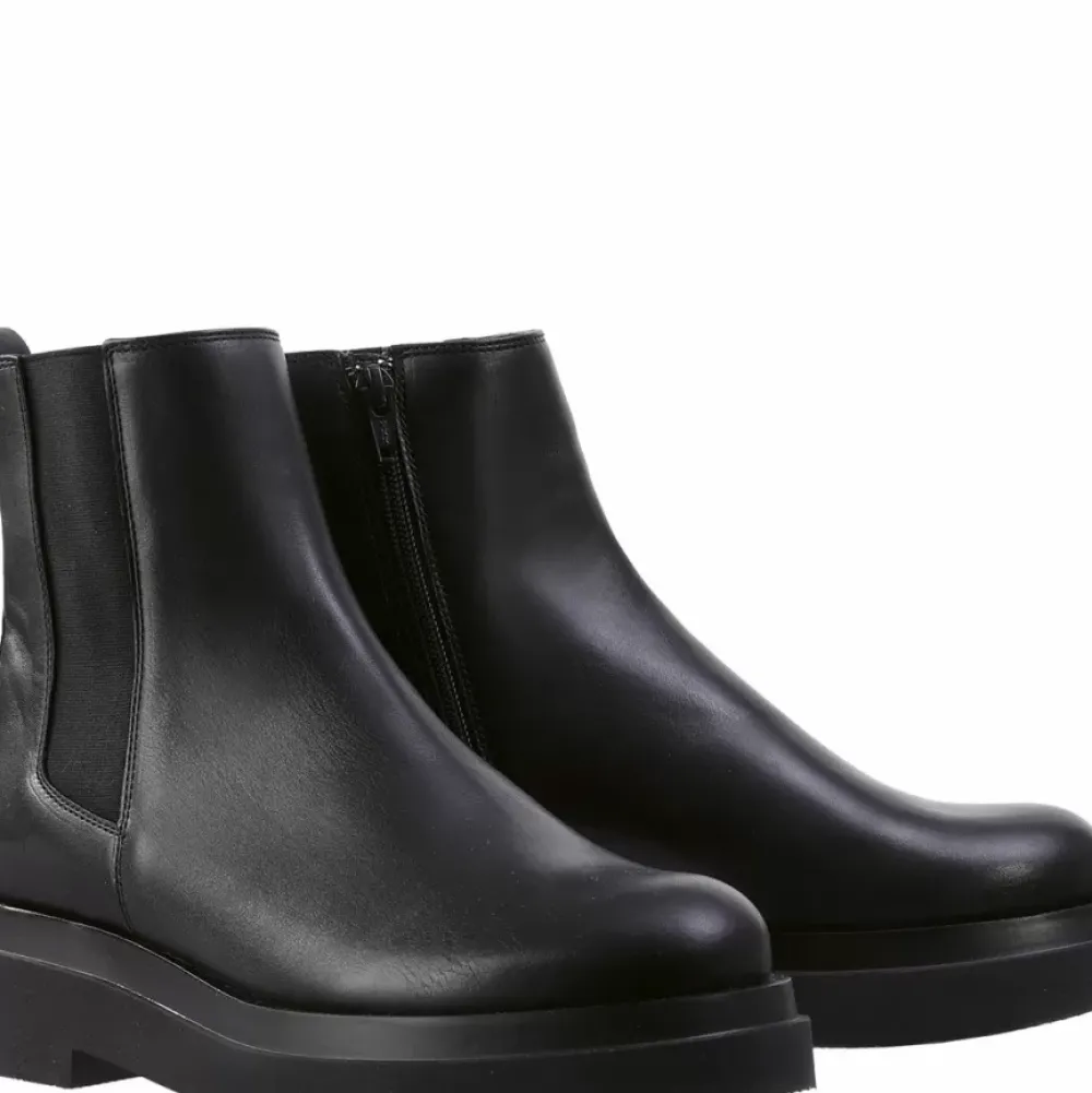 New Mason Women Booties