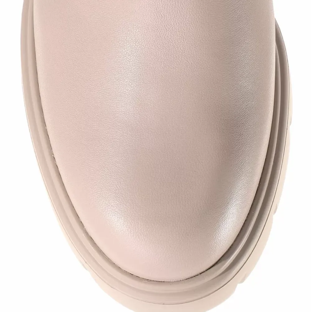 Clearance Travis Women Booties